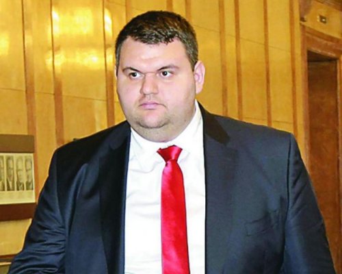Делян Пеевски: Чрез  Лукойл” у нас се финансира войната. Това трябва да приключи!