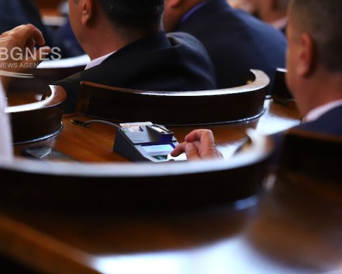 Шест министри на петъчен парламентарен контрол