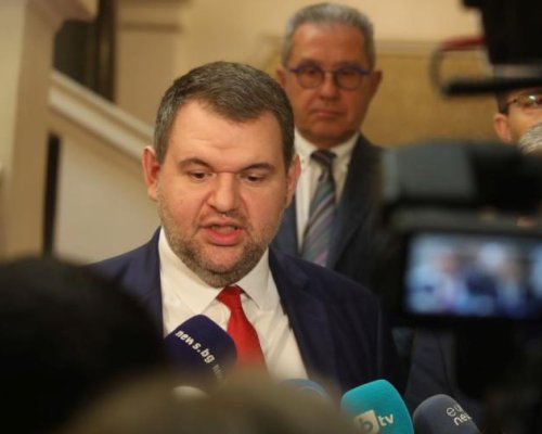 Пеевски: ДПС няма да приеме ограничаване на мандата на кметовете