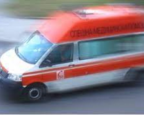 Тежка катастрофа на  Тракия , ранени са четирима души, сред тях и деца