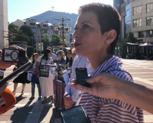 Природозащитникът Елена Панчева: Проблемът с бездомните кучета в Благоевград се задълбочи до безумна степен по времето на кмета Стоянов