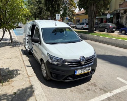 Нов автомобил ще доставя храна на потребителите на Домашен социален патронаж и услугата  Топъл обяд  в  Сандански
