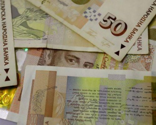Измамиха жена от Банско с 48 хил. лв.