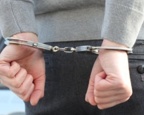 Задържаха двама 18-годишни за кражба на фитнес уреди