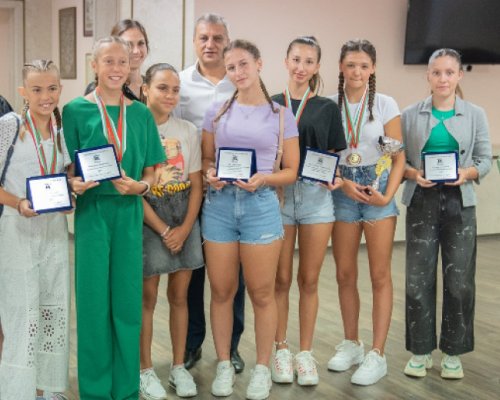 Награди за плувни надежди от Благоевград