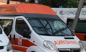 Мъж е с опасност за живота след катастрофа на пътя край Дупница