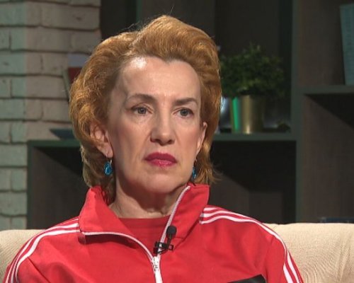 Сашка Васева: Отивам на Пирин фолк с метална пластина в главата