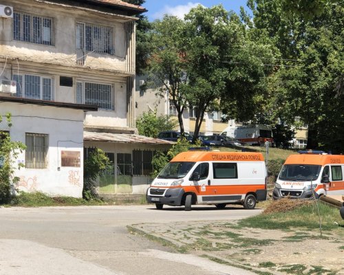 Фатален рожден ден в Благоевград! 55-годишна падна в банята, транспортираха я в Пирогов