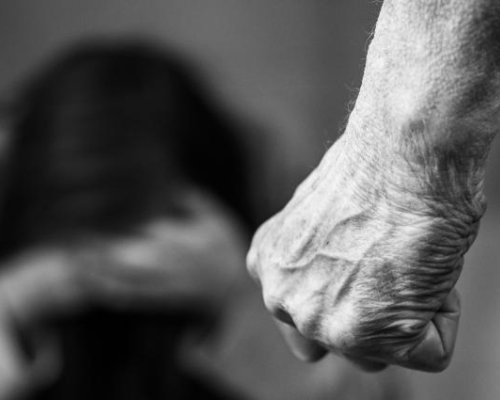 ПАК АГРЕСИЯ: Закопчаха 23-годишен, пребил непълнолетното си гадже след лют скандал