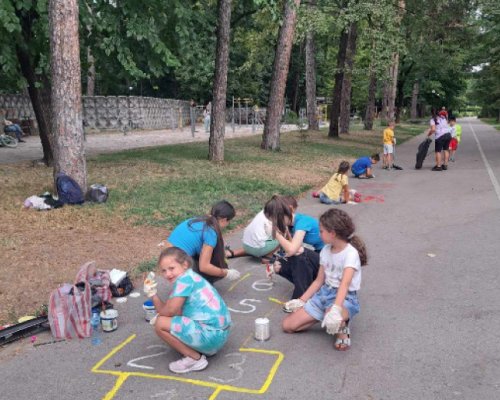 Детска интерактивна пътека грейна в парка на Гоце Делчев