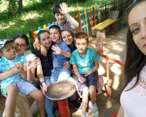 Центровете за подкрепа към община Благоевград-място за радост и усмивки