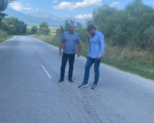 Ремонтират пътя Разлог - Бачево и Горно Драглище - Добърско