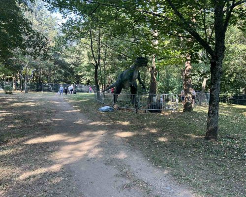 Дино паркът в парк  Бачиново  отвори врати