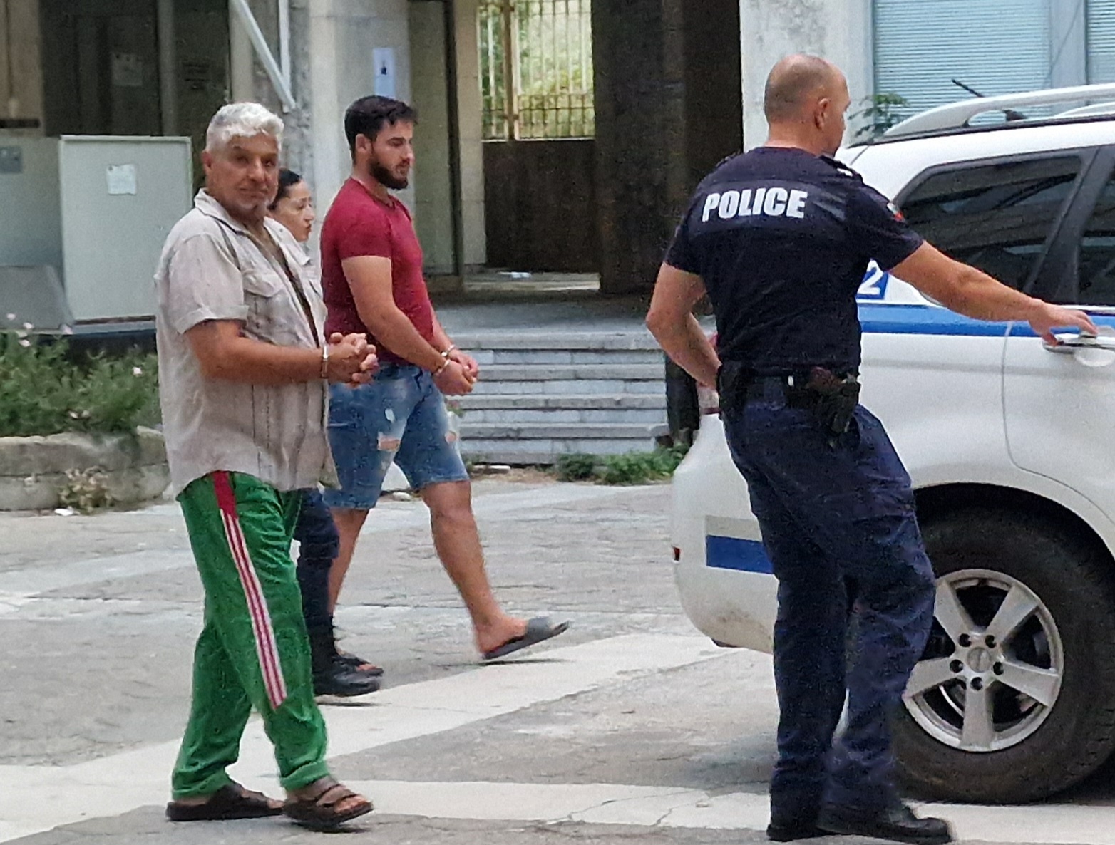 Полицията в Благоевград арестува четирима мъже, залагали в заложна къща фалшиво злато