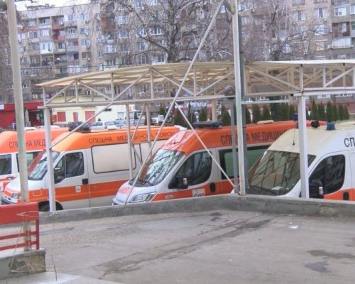 Спешните медици подновяват протестите
