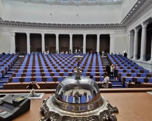 Депутатите започват работа: С какво ще се заемат през тази седмица