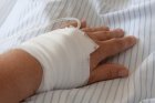 Паника в Сандански: Чревен вирус изпотръшка стотици на легло, лекарствата в аптеките свършиха