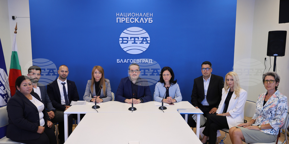 Седем кандидати за кметове на общински центрове, издигнати от Възраждане, бяха представени в Благоевград