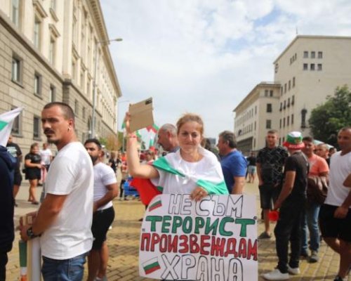 Кабинетът ще отпусне още 63 млн. лв. на земеделците, те остават в протестна готовност