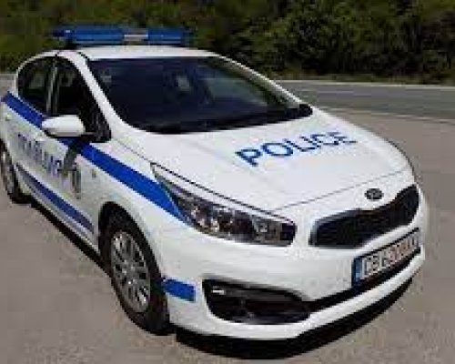 Вкараха непълнолетни благоевградчани в ареста за грабеж и побой