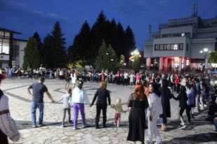 С богата програма Добринище отбеляза своя празник и 115 години от Независимостта на България