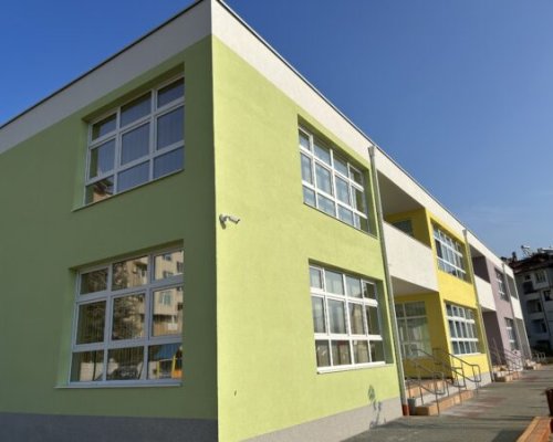 Hовоизградената база на ДГ  Здравец  отваря врати за децата на Сандански