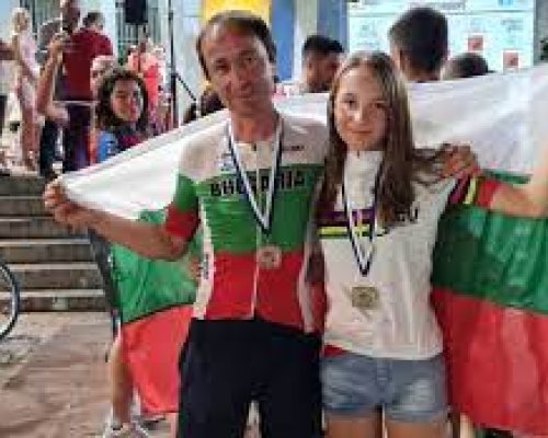 Разлог си има балканска шампионка по планинско колоездене