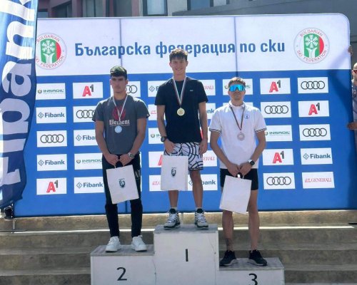 Състезателите по ски бягане от ски клуб  Банско  трупат медали от всички стартове