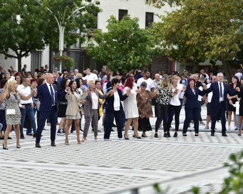 Хиляди подкрепиха старта на предизборната кампания на Апостол Апостолов и приятели в Симитли