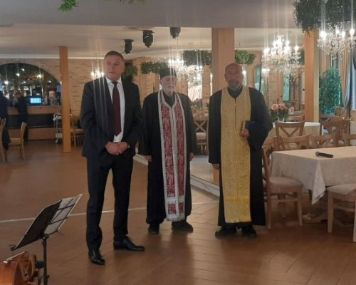 Атанас Камбитов даде молитвена закуска за позитивна предизборна кампания