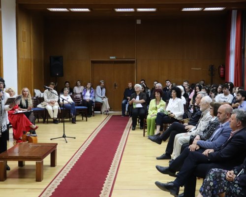 Боряна Калистрина представи в родния си град Банско своята книга  Всеки ден е четири следобед