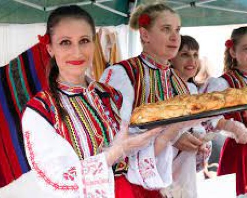 Фестивал на кестена събира стотици в Подгорието