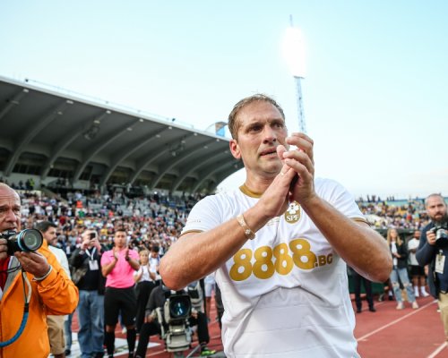 Браво! 1 милион от мача на Стилиян Петров