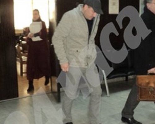 Пуснаха Ембака на свобода, в затвора завършил средно образование, а жена му родила второ дете