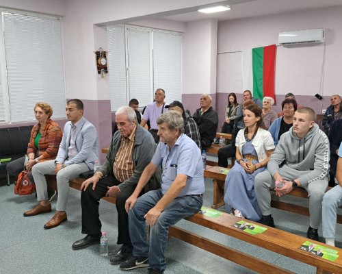 СМЕТИЩЕТО ЗА СТРОИТЕЛНИ ОТПАДЪЦИ БЕ СРЕД ТЕМИТЕ НА СРЕЩАТА НА НИКОЛАЙ ШУШКОВ С ЖИТЕЛИТЕ НА С. ИЗГРЕВ