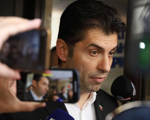 Кирил Петков: Няма да участваме в извънредното заседание на парламента в петък