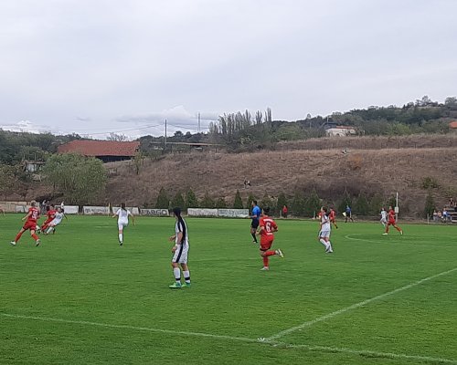 Спортика и Локомотив си вкараха 7 гола