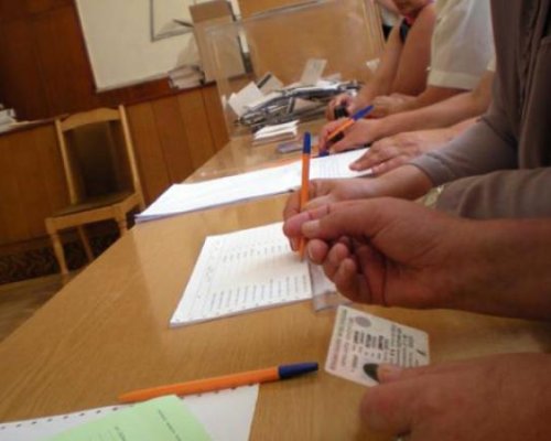 Благоевградчани спят, в селата гласуват ударно