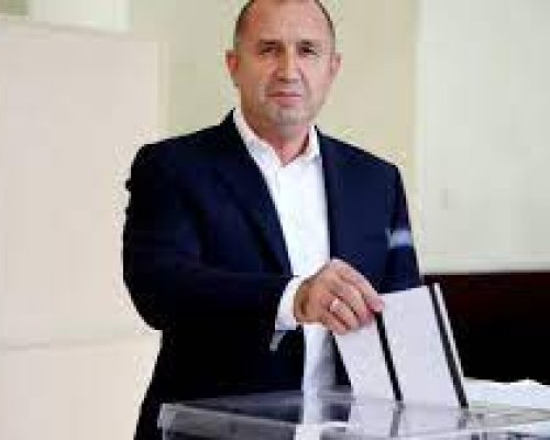 Президентът: Най-важното днес е да се гласува масово