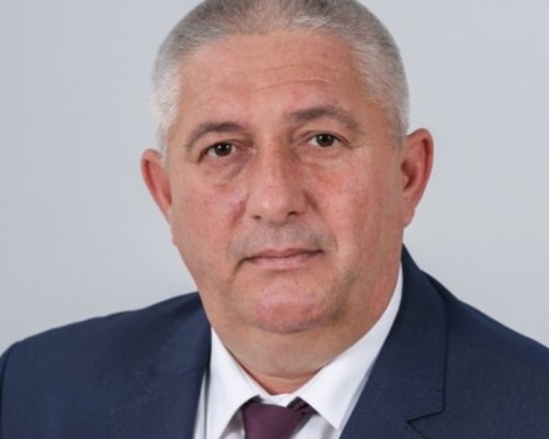 Николай Георгиев, издигнат от Инициативен комитет, е преизбран за кмет на община Кресна с 70,35 на сто от гласовете на избирателите при 100 обработени протоколи