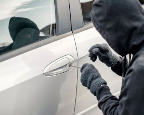Откраднаха автомобил в Благоевград