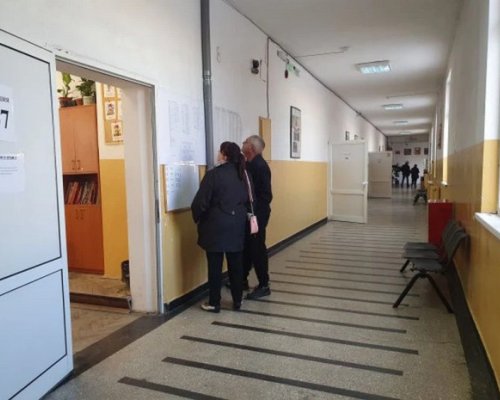 Втори тур на местните избори! 19 областни града ще избират кмет на балотаж. Гласува се и с машини