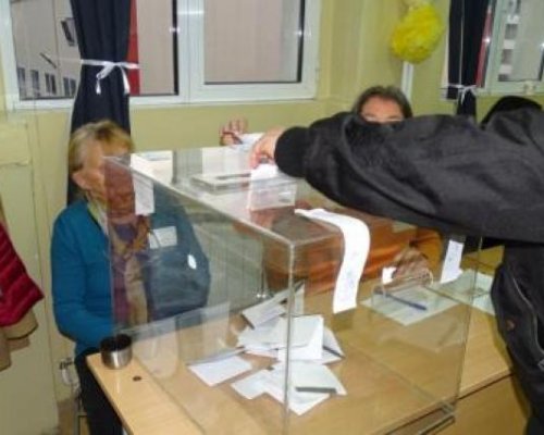 Пасивен вот на благоевградчани, в Разлог гласуват масово