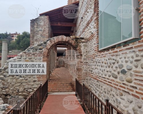 Мозайки от първото подово ниво в Епископската базилика в Сандански са разкрити при археологически проучвания