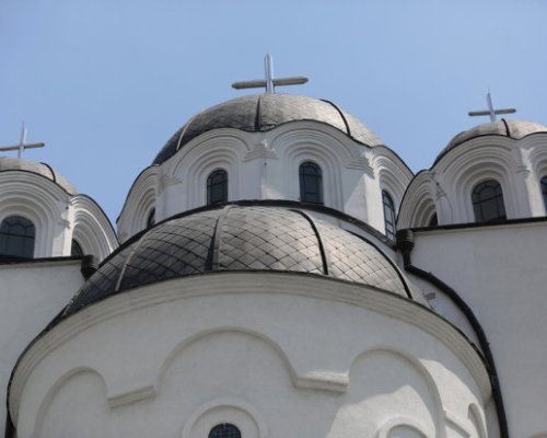 Безбожници обраха храм в Петрич