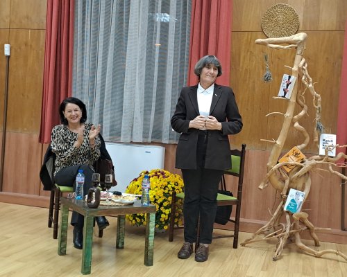 Емоционална среща с писателката Здравка Ефтимова в Банско