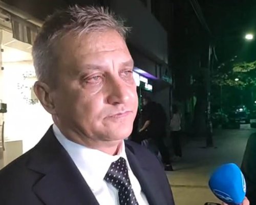 Благоевградчани се чудят и правят  залози  коя ли ще е следващата партия на многопартиеца Илко Стоянов