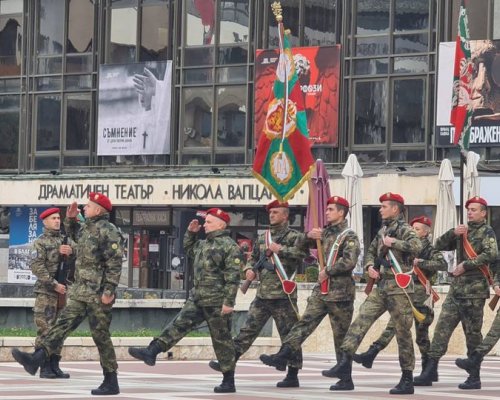 Кметът на Благоевград Методи Байкушев на празника на военнослужещите от 3-то бригадно командване: Вие сте неделима част от историята на Горна Джумая, пазете неопетнено името на нашата Родина