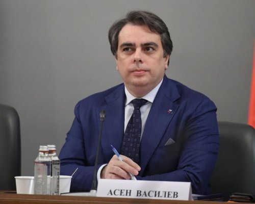 Народните представители ще изслушат Асен Василев за бюджетите на общините