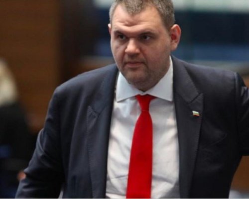 Пеевски : Г-н премиер, сняг онлайн не се чисти
